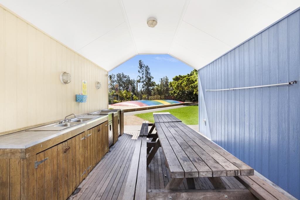 Seven Mile Beach Holiday Park Gerroa Room photo